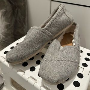 Gray Felt Lined Toms